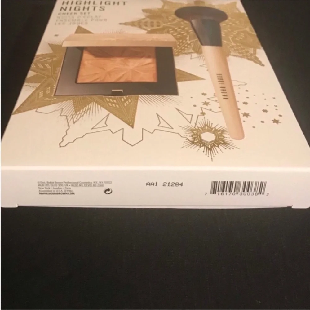 Bobbi Brown Highlight Nights Cheek Set - Luxe Illuminating Powder and Brush